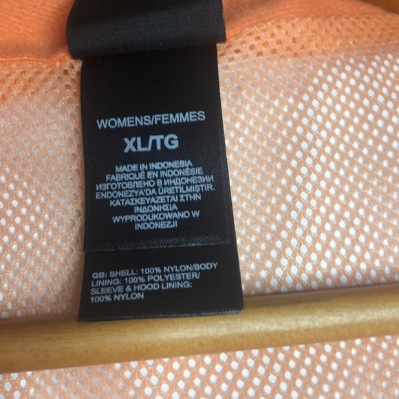 The North Face Jacket - Picture 5 of 6